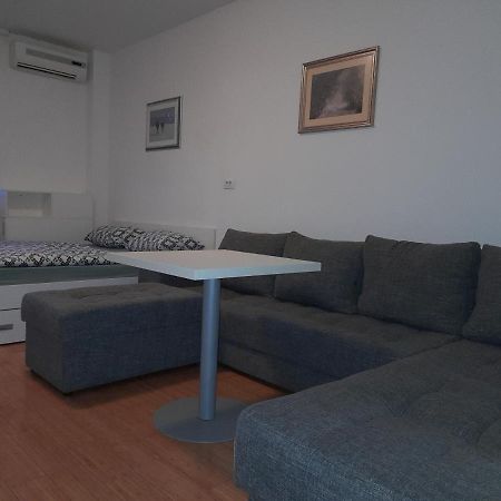 Apartment Megi โมสตาร์ ภายนอก รูปภาพ