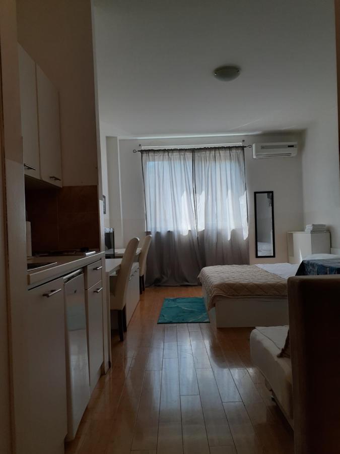 Apartment Megi โมสตาร์ ภายนอก รูปภาพ