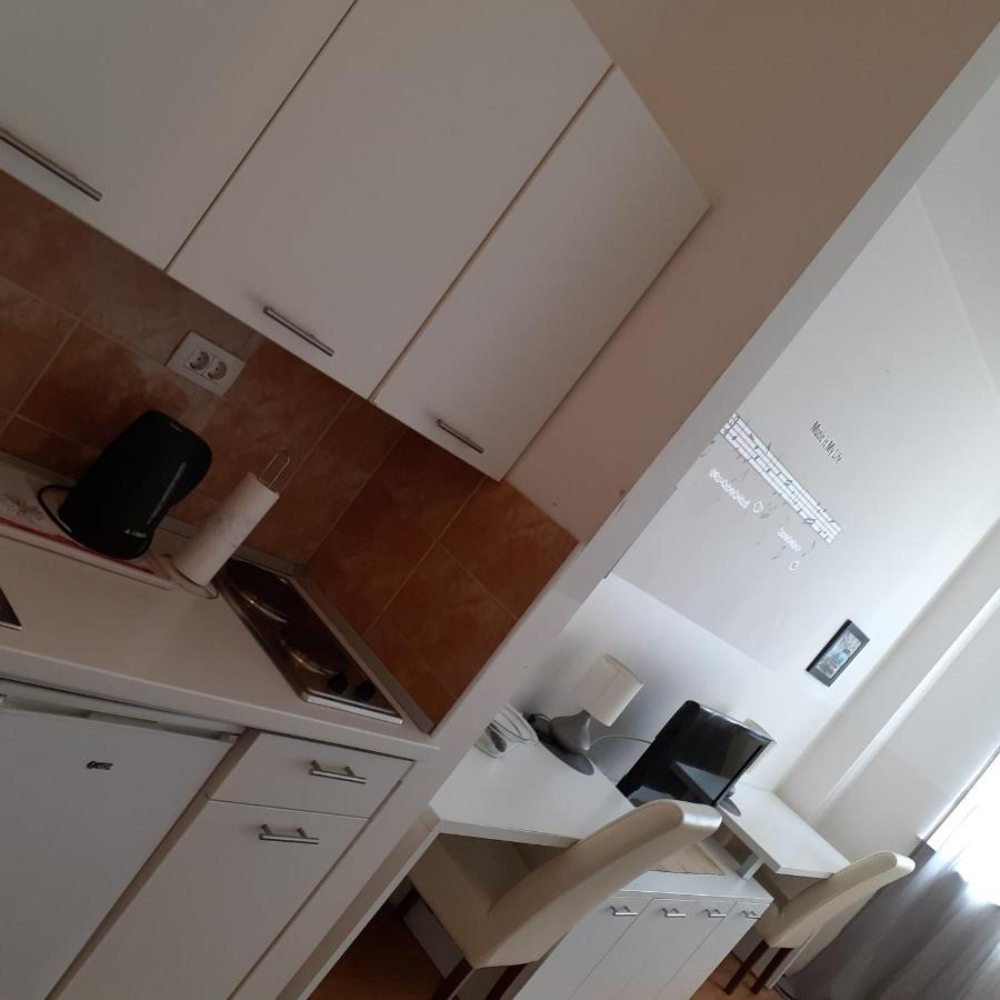 Apartment Megi โมสตาร์ ภายนอก รูปภาพ