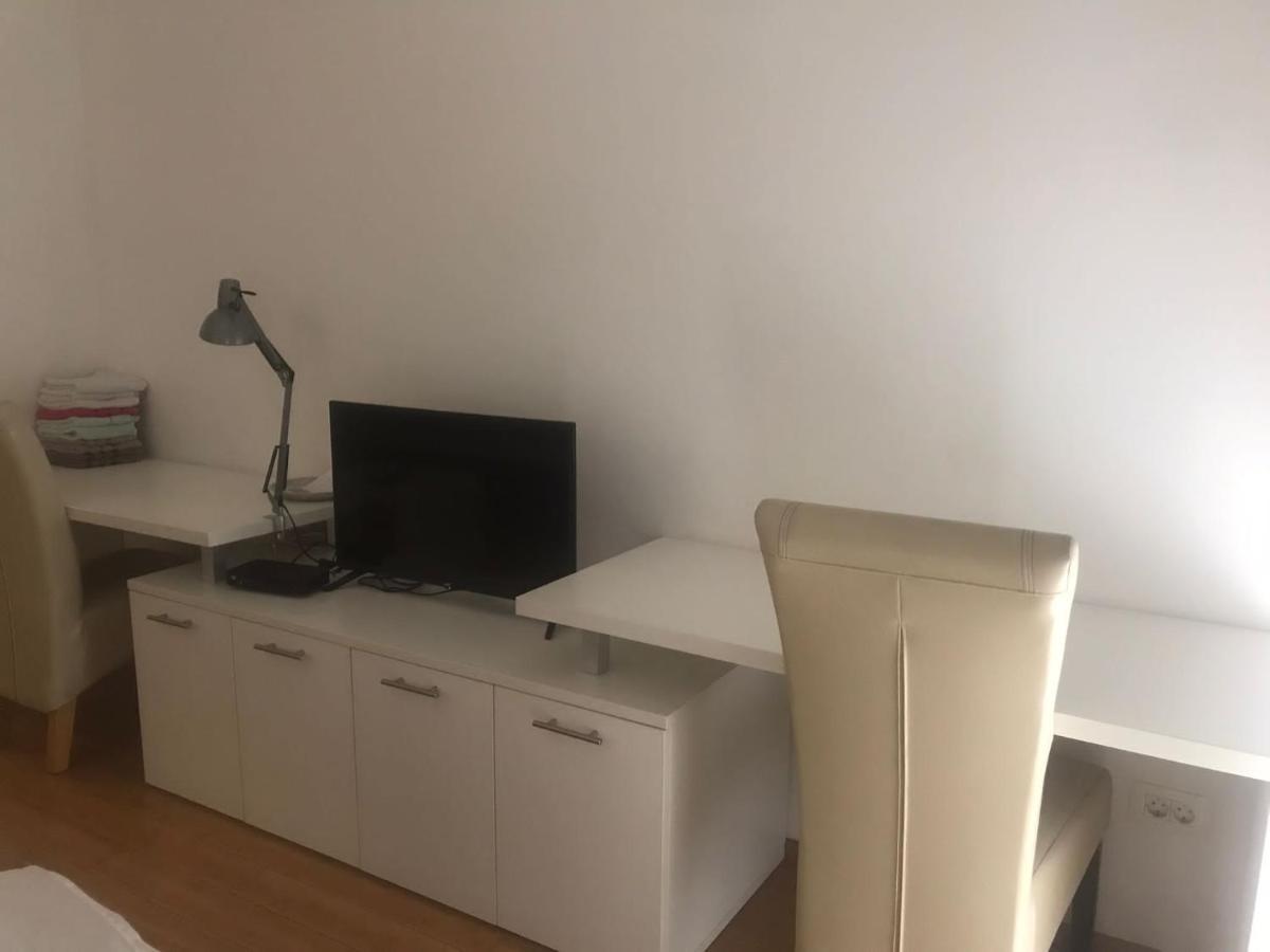 Apartment Megi โมสตาร์ ภายนอก รูปภาพ