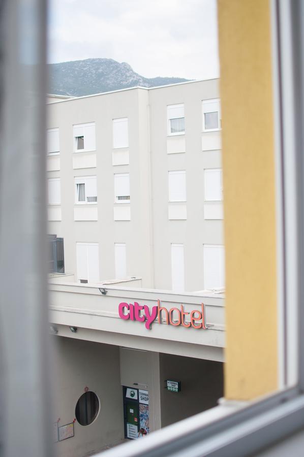 Apartment Megi โมสตาร์ ภายนอก รูปภาพ